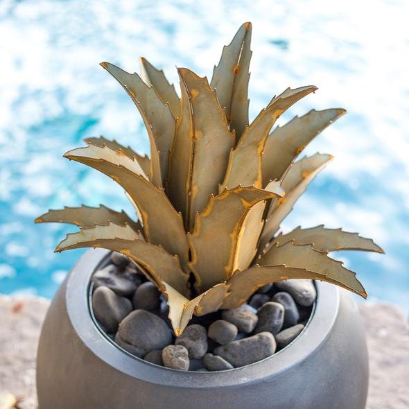 Agave Americana Succulent Metal Yard Art Sculpture - inthegardenandmore.com