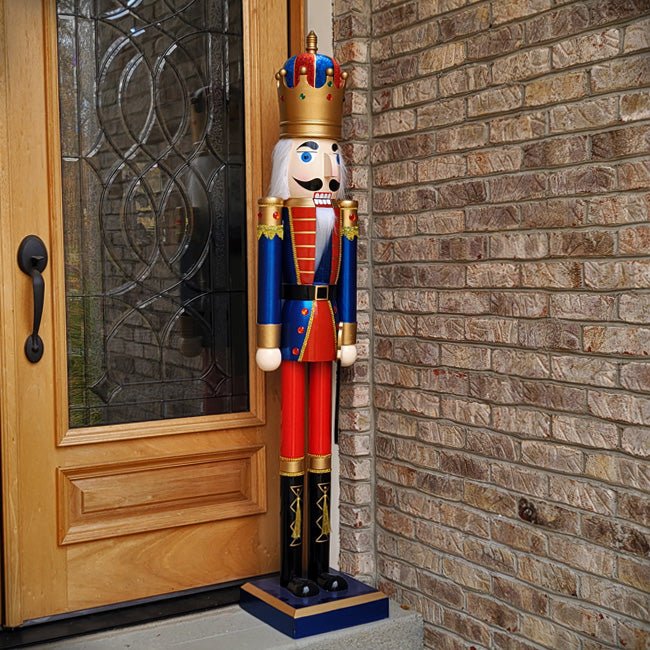 Nutcracker King Wooden Christmas Statue - inthegardenandmore.com