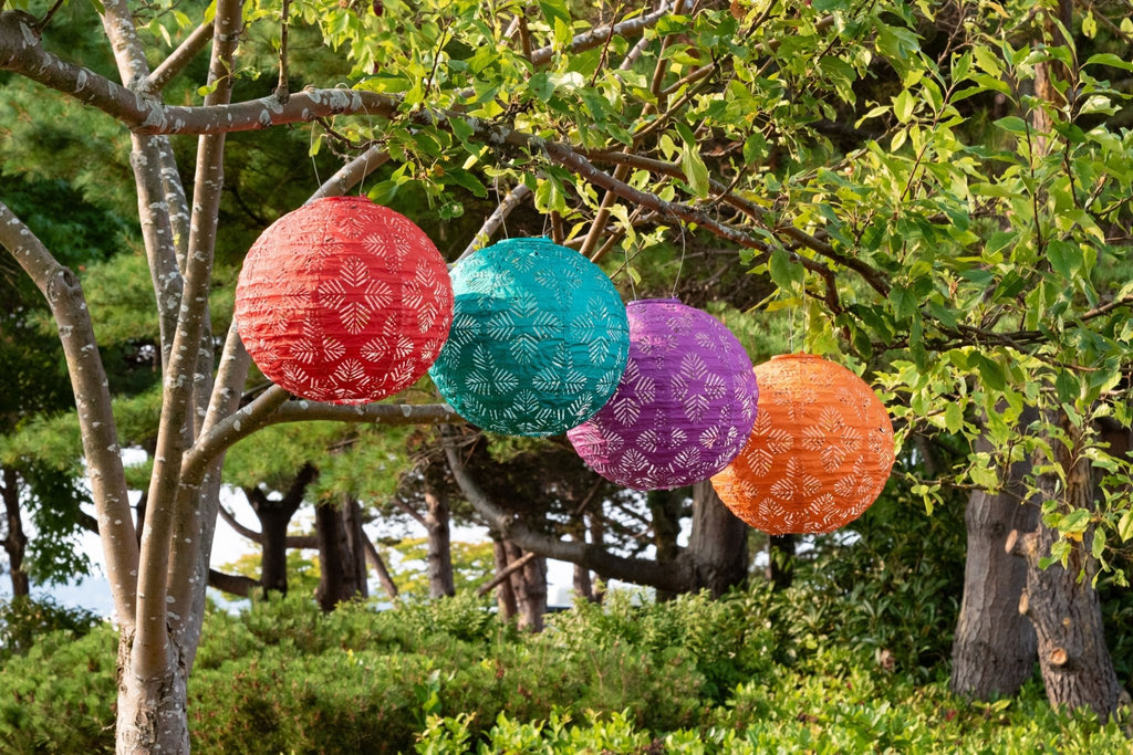 Soji Stella - Brights Geo Palm - 12" Solar Lantern - inthegardenandmore.com