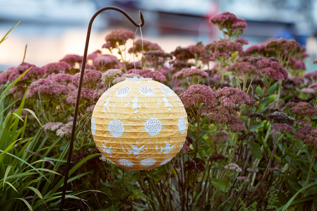 Soji Stella - Sunflower - 12" Solar Lantern - inthegardenandmore.com